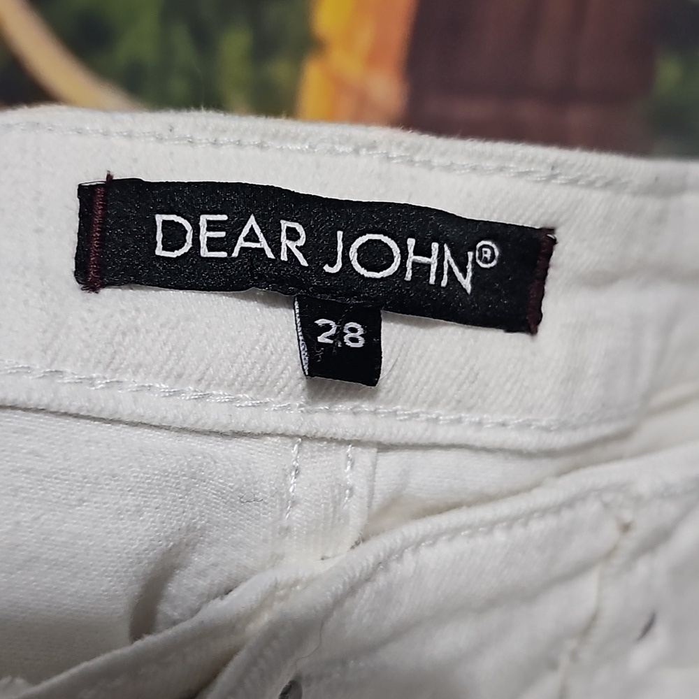 Dear John White Shorts‎ Size 28 - Picture 2 of 5